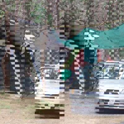 Camper avec une petite voiture - FQCC