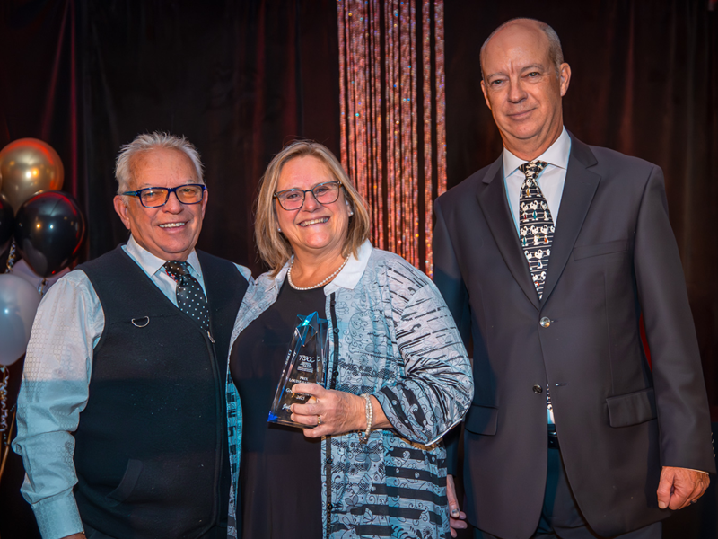 Yvon Cloutier (administrateur FQCC), 𝗝𝘂𝗹𝗶𝗲 𝗕𝗼𝘂𝗰𝗵𝗮𝗿𝗱, Alain Boyer (président FQCC) - Magazine Camper